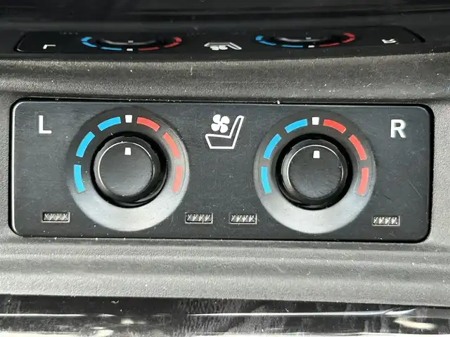 トヨタ アルファード S Cパッケージ 岡山県 2020(令2)年 7.9万km ホワイトパールクリスタルシャイン ALPINE10インチナビ/フルセグTV(AM.FM.CD.DVD.TV.BT)/バックカメラ/ALPINE12.8インチフリップダウンモニター/ビルトインETC/前後ドライブレコーダー/両側パワースライドドア/前席シートヒーター/前席ベンチレーション/D席メモリーシート/前席パワーシート/パワーバックドア/デジタルインナーミラー/ブラインドスポットモニター/レーダークルーズコントロール/トヨタセーフティセンス/・レーントレーシングアシスト/・パーキングサポートブレーキ/・プリクラッシュセーフティ/・インテリジェントクリアランスソナー/・ロードサインアシスト/・オートマチックハイビーム/ロールサンシェード/AC100V