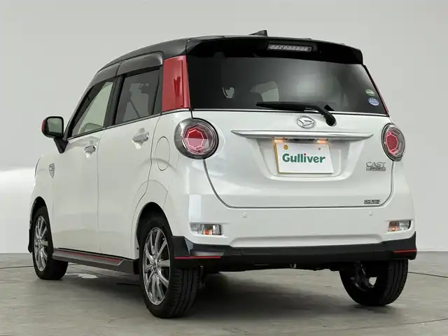 ダイハツ キャスト スポーツ SAⅡ 愛知県 2015(平27)年 1.2万km パールホワイトⅢ 純正ナビ/バックカメラ/ワンセグTV/スマートアシスト/衝突被害軽減システム/横滑り防止装置/オートライト/LEDヘッドライト/フォグランプ/ドライブレコーダー/ETC/社外AW/純正フロアマット/パドルシフト/カーボン調ルーフ/プッシュスタート/スマートキー/スペアキー