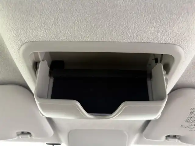 ダイハツ キャスト スポーツ SAⅡ 愛知県 2015(平27)年 1.2万km パールホワイトⅢ 純正ナビ/バックカメラ/ワンセグTV/スマートアシスト/衝突被害軽減システム/横滑り防止装置/オートライト/LEDヘッドライト/フォグランプ/ドライブレコーダー/ETC/社外AW/純正フロアマット/パドルシフト/カーボン調ルーフ/プッシュスタート/スマートキー/スペアキー