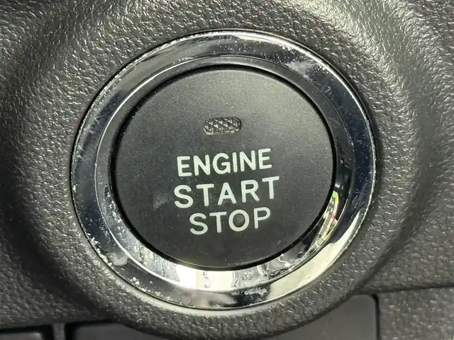 ダイハツ キャスト スポーツ SAⅡ 愛知県 2015(平27)年 1.2万km パールホワイトⅢ 純正ナビ/バックカメラ/ワンセグTV/スマートアシスト/衝突被害軽減システム/横滑り防止装置/オートライト/LEDヘッドライト/フォグランプ/ドライブレコーダー/ETC/社外AW/純正フロアマット/パドルシフト/カーボン調ルーフ/プッシュスタート/スマートキー/スペアキー