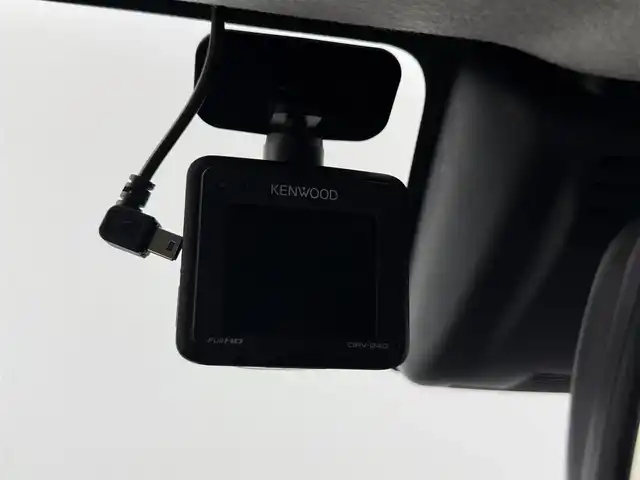 ダイハツ キャスト スポーツ SAⅡ 愛知県 2015(平27)年 1.2万km パールホワイトⅢ 純正ナビ/バックカメラ/ワンセグTV/スマートアシスト/衝突被害軽減システム/横滑り防止装置/オートライト/LEDヘッドライト/フォグランプ/ドライブレコーダー/ETC/社外AW/純正フロアマット/パドルシフト/カーボン調ルーフ/プッシュスタート/スマートキー/スペアキー