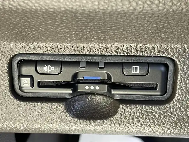 ホンダ Ｎ ＷＧＮ G 茨城県 2024(令6)年 0.4万km プラチナホワイトパール 純正ナビ/【TV・AM・FM・BT・iPod・USB】/レーダークルコン/ETC/後方コーナーセンサー/ブレーキホールド/オートライト/ヘッドライトレベライザー/ハロゲンライト/純正フロアマット/純正ホイールカバー/スマートキー/プッシュスタート/横滑り防止装置/レーンキープアシスト/衝突被害軽減システム