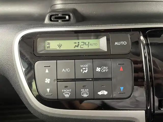ホンダ Ｎ ＢＯＸ G Lパッケージ 富山県 2017(平29)年 7.7万km プレミアムホワイトパールⅡ 社外ナビ（AM/FM/CD/DVD/SD/BT）/フルセグTV/バックカメラ/片側パワースライドドア/横滑り防止装置/LEDヘッドライト/スマートキー×２/プッシュスタート/ビルトインETC/アイドリングストップ/ドアバイザー/ステアリングリモコン/ステアリングカバー/社外フロアマット