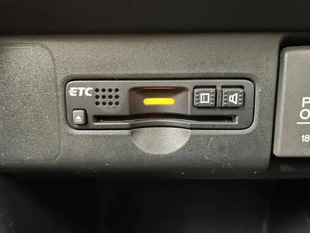 ホンダ Ｎ ＢＯＸ G Lパッケージ 富山県 2017(平29)年 7.7万km プレミアムホワイトパールⅡ 社外ナビ（AM/FM/CD/DVD/SD/BT）/フルセグTV/バックカメラ/片側パワースライドドア/横滑り防止装置/LEDヘッドライト/スマートキー×２/プッシュスタート/ビルトインETC/アイドリングストップ/ドアバイザー/ステアリングリモコン/ステアリングカバー/社外フロアマット