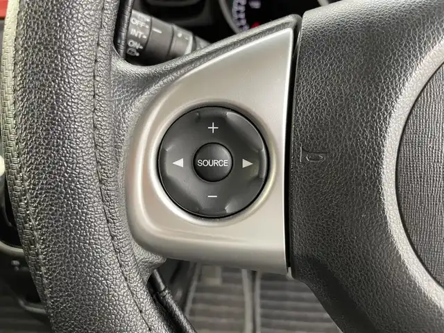 ホンダ Ｎ ＢＯＸ G Lパッケージ 富山県 2017(平29)年 7.7万km プレミアムホワイトパールⅡ 社外ナビ（AM/FM/CD/DVD/SD/BT）/フルセグTV/バックカメラ/片側パワースライドドア/横滑り防止装置/LEDヘッドライト/スマートキー×２/プッシュスタート/ビルトインETC/アイドリングストップ/ドアバイザー/ステアリングリモコン/ステアリングカバー/社外フロアマット