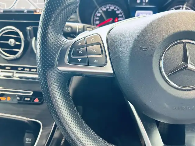 メルセデス・ベンツ ＧＬＣ２５０ 4マチックスポーツ 大阪府 2017(平29)年 3.3万km ダイヤモンドホワイト レーダーセーフティP/HUD/ACC/純正ナビ/TV/360度カメラ/純正19インチAW/LEDヘッドライト/電動リアゲート/ブラインドスポット/ハーフレザー/メモリ付きパワーシート/シートヒーター/クリアランスソナー/ルーフレール/パドルシフト/ETC/ドラレコ