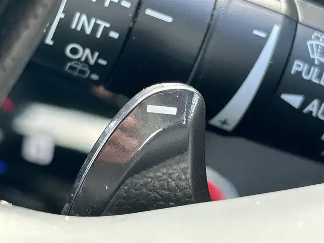 ホンダ ヴェゼル ハイブリッド モデューロ X ホンダセンシング 大阪府 2019(令1)年 3.6万km プラチナホワイトパール ホンダセンシング　/純正メモリーナビ /　CD/DVD/HDMI/USB/MSV /バックカメラ　/パドルシフト　/追従型クルーズコントロール　/シートヒーター　/ビルトインETC　/LEDヘッドライト　/純正マット/プッシュスタート