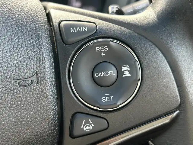 ホンダ ヴェゼル ハイブリッド モデューロ X ホンダセンシング 大阪府 2019(令1)年 3.6万km プラチナホワイトパール ホンダセンシング　/純正メモリーナビ /　CD/DVD/HDMI/USB/MSV /バックカメラ　/パドルシフト　/追従型クルーズコントロール　/シートヒーター　/ビルトインETC　/LEDヘッドライト　/純正マット/プッシュスタート