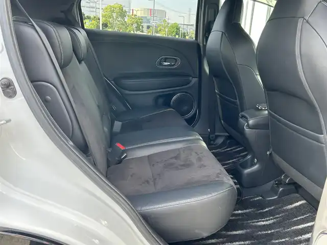 ホンダ ヴェゼル ハイブリッド モデューロ X ホンダセンシング 大阪府 2019(令1)年 3.6万km プラチナホワイトパール ホンダセンシング　/純正メモリーナビ /　CD/DVD/HDMI/USB/MSV /バックカメラ　/パドルシフト　/追従型クルーズコントロール　/シートヒーター　/ビルトインETC　/LEDヘッドライト　/純正マット/プッシュスタート