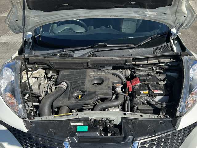 日産 ジューク 16GT FOUR 福島県 2011(平23)年 5.5万km ホワイトパール 純正ナビ　バックＣ　ＢＴ　ワンセグ　スペアキー　純正スターター　ターボ　純正フロアマット　ＨＩＤヘッドライト　オートライト　電格ミラー　純正ドアバイザー　プッシュスタート　ＡＡＣ　夏タイヤ付純正ＡＷ