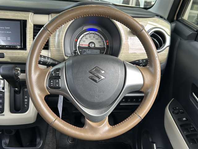 スズキ ハスラー ワンダラー 静岡県 2019(令1)年 5.5万km シフォンアイボリーメタリック/ウッディブラウン2トーンルーフ 社外ナビ（クラリオンナビ）NX616/・（Bluetooth/CD/DVD/フルセグTV/ラジオ）/主要装備/・デュアルカメラブレーキーサポート/・レーンキープアシスト/・横滑り防止装置/・アイドリングストップ/・ハーフレザーシート/・シートヒーター/・ベンチシート/・ヒーテッドドアミラー/・ステアリングリモコン/・純正フロアマット/・純正アルミホイール/・キセノンヘッドライト/・ドライブレコーダー/・ETC/・スマートキー