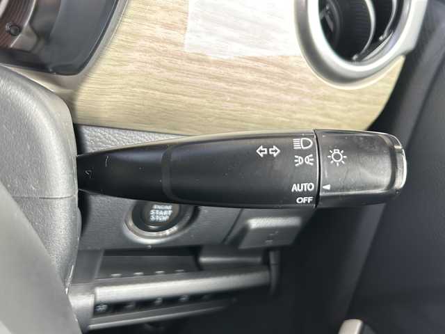 スズキ ハスラー ワンダラー 静岡県 2019(令1)年 5.5万km シフォンアイボリーメタリック/ウッディブラウン2トーンルーフ 社外ナビ（クラリオンナビ）NX616/・（Bluetooth/CD/DVD/フルセグTV/ラジオ）/主要装備/・デュアルカメラブレーキーサポート/・レーンキープアシスト/・横滑り防止装置/・アイドリングストップ/・ハーフレザーシート/・シートヒーター/・ベンチシート/・ヒーテッドドアミラー/・ステアリングリモコン/・純正フロアマット/・純正アルミホイール/・キセノンヘッドライト/・ドライブレコーダー/・ETC/・スマートキー