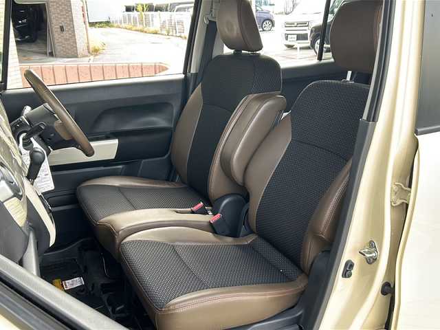 スズキ ハスラー ワンダラー 静岡県 2019(令1)年 5.5万km シフォンアイボリーメタリック/ウッディブラウン2トーンルーフ 社外ナビ（クラリオンナビ）NX616/・（Bluetooth/CD/DVD/フルセグTV/ラジオ）/主要装備/・デュアルカメラブレーキーサポート/・レーンキープアシスト/・横滑り防止装置/・アイドリングストップ/・ハーフレザーシート/・シートヒーター/・ベンチシート/・ヒーテッドドアミラー/・ステアリングリモコン/・純正フロアマット/・純正アルミホイール/・キセノンヘッドライト/・ドライブレコーダー/・ETC/・スマートキー