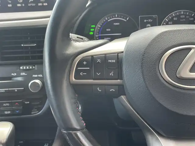 レクサス ＲＸ 450h バージョンL 佐賀県 2018(平30)年 5.3万km ソニッククォーツ サンルーフ/純正リアエンターテイメント(リモコンあり)/・HDMI/プリクラッシュセーフティ/レーンキープアシスト/レーダークルーズコントロール/クリアランスソナー/ブラインドスポットモニター/純正メーカーナビ/・パノラミックビューモニター/・フルセグTV/BT/CD/DVD/三眼LEDヘッドライト/シーケンシャルランプ/100V電源/ETC2.0/純正20インチAW/レザーシート/全席パワーシート/前席シートメモリ/全席シートヒーター/シートベンチレーション/パワーバックドア/メタルウッド革巻きステアリング/ステアリングヒーター/電動パーキングスイッチ/ヘッドアップディスプレイ/社外ドラレコ(DC-DR411)/トノカバー/スマートキー×1/カードキー×1/取扱説明/保証書