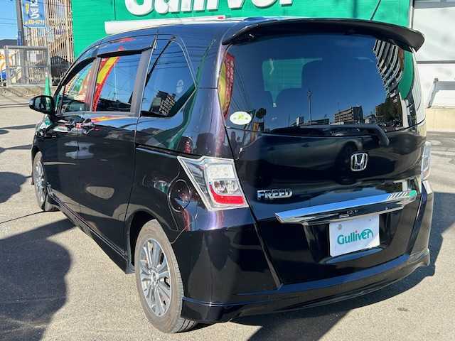 ホンダ フリード Gエアロ 宮城県 2012(平24)年 14.1万km プレミアムブラキッシュパール 社外ナビ/（型番：CN-H500D）/・フルセグTV/CD/DVD/Bluetooth/ipad/デジタルインナーミラー/・バックカメラ/前後ドライブレコーダー/社外ETC/2.3列目シートカバー/・ウォークスルー/横滑り防止装置/アイドリングストップ/エンジンスターター/オートライト/純正アルミホイール/純正フロアマット/スタッドレスタイヤ積み込み