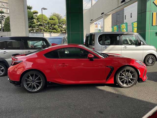 スバル ＢＲＺ S 大阪府 2021(令3)年 0.3万km 赤 ワンオーナー/フルセグテレビ/純正ナビ/バックカメラ/スマートキー/プッシュスタート/クルーズコントロール/ETC/STIエアロ/シートヒーター/保証書/取扱説明書