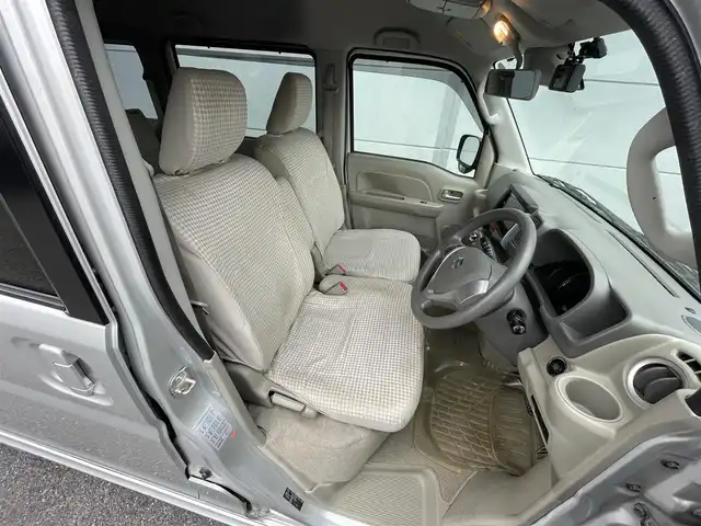 スズキ エブリィ ワゴン PZターボ 千葉県 2015(平27)年 5.2万km シルキーシルバーメタリック クラリオンナビ　/【型式：NX614W】/Ｂｌｕｅｔｏｏｔｈ/フルセグＴＶ/ＣＤ/ＤＶＤ　/ラジオ/SD/片側パワースライドドア　/ＥＴＣ　/キセノンヘッドライト　/オートライト　/衝突被害軽減ブレーキ　/ダブルエアバック　/純正フロアマット　/スマートキー