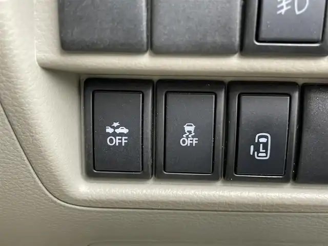 スズキ エブリィ ワゴン PZターボ 千葉県 2015(平27)年 5.2万km シルキーシルバーメタリック クラリオンナビ　/【型式：NX614W】/Ｂｌｕｅｔｏｏｔｈ/フルセグＴＶ/ＣＤ/ＤＶＤ　/ラジオ/SD/片側パワースライドドア　/ＥＴＣ　/キセノンヘッドライト　/オートライト　/衝突被害軽減ブレーキ　/ダブルエアバック　/純正フロアマット　/スマートキー