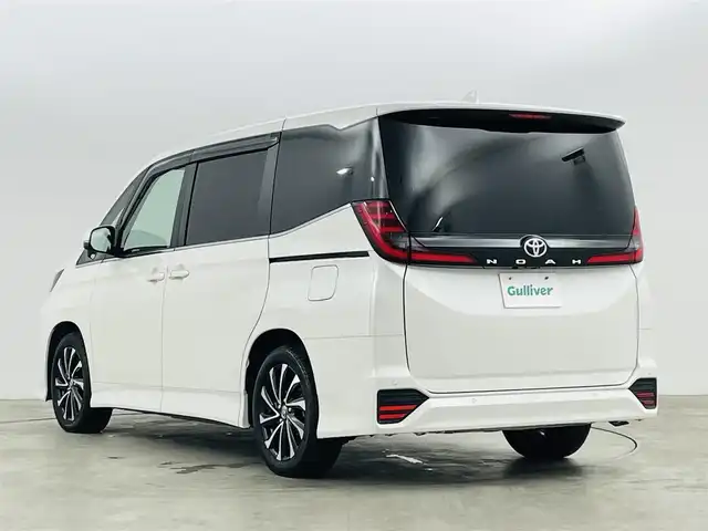 トヨタ ノア S－Z 福島県 2023(令5)年 2.5万km ホワイトパールクリスタルシャイン Toyota Safety Sense/・プリクラッシュセーフティ/・レーントレーシングアシスト/・レーンディパーチャーアラート/・レーダークルーズコントロール/・オートマチックハイビーム/・ロードサインアシスト/・ブラインドスポットモニター/純正ナビゲーション/・Bluetooth/TV/CD/DVD/HDMI/applecarplay//androidauto/AM・FM/USB//・バックカメラ/・ETC/革巻きステアリング/・ステアリングスイッチ/シートヒーター/両側パワースライドドア/プッシュスタート/・スマートキー/ドアバイザー/純正フロアマット/LEDライト/・オートライト/・フォグライト/前後ドライブレコーダー