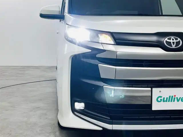 トヨタ ノア S－Z 福島県 2023(令5)年 2.5万km ホワイトパールクリスタルシャイン Toyota Safety Sense/・プリクラッシュセーフティ/・レーントレーシングアシスト/・レーンディパーチャーアラート/・レーダークルーズコントロール/・オートマチックハイビーム/・ロードサインアシスト/・ブラインドスポットモニター/純正ナビゲーション/・Bluetooth/TV/CD/DVD/HDMI/applecarplay//androidauto/AM・FM/USB//・バックカメラ/・ETC/革巻きステアリング/・ステアリングスイッチ/シートヒーター/両側パワースライドドア/プッシュスタート/・スマートキー/ドアバイザー/純正フロアマット/LEDライト/・オートライト/・フォグライト/前後ドライブレコーダー
