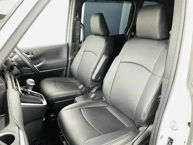 トヨタ ノア S－Z 福島県 2023(令5)年 2.5万km ホワイトパールクリスタルシャイン Toyota Safety Sense/・プリクラッシュセーフティ/・レーントレーシングアシスト/・レーンディパーチャーアラート/・レーダークルーズコントロール/・オートマチックハイビーム/・ロードサインアシスト/・ブラインドスポットモニター/純正ナビゲーション/・Bluetooth/TV/CD/DVD/HDMI/applecarplay//androidauto/AM・FM/USB//・バックカメラ/・ETC/革巻きステアリング/・ステアリングスイッチ/シートヒーター/両側パワースライドドア/プッシュスタート/・スマートキー/ドアバイザー/純正フロアマット/LEDライト/・オートライト/・フォグライト/前後ドライブレコーダー