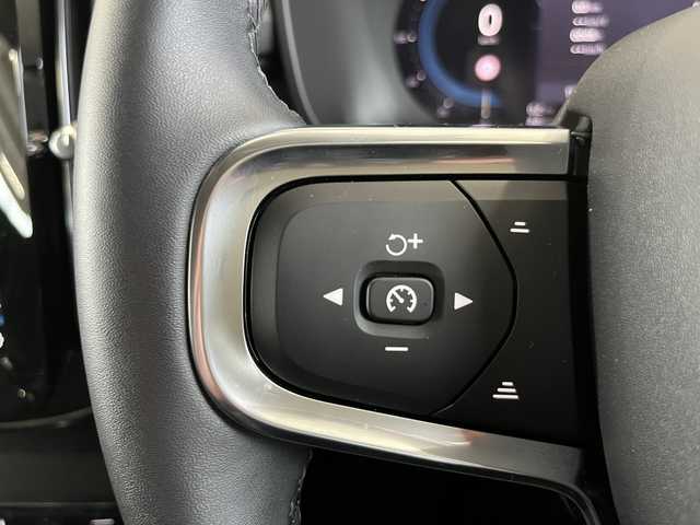 ボルボ ボルボ ＸＣ４０ アルティメット B4 AWD 山形県 2023(令5)年 1.5万km グレー 純正ＨＤＤナビ　/ＥＴＣ　/Ｂｌｕｅｔｏｏｔｈ／ＵＳＢ／ＡｐｐｌｅＣａｒｐｌａｙ　/運転席／助手席パワーシート　/全席シートヒーター　/レザーシート　/ルーフレール　/電動リアゲート　/オートライト　/コーナーセンサー/harman/kardonサウンドシステム