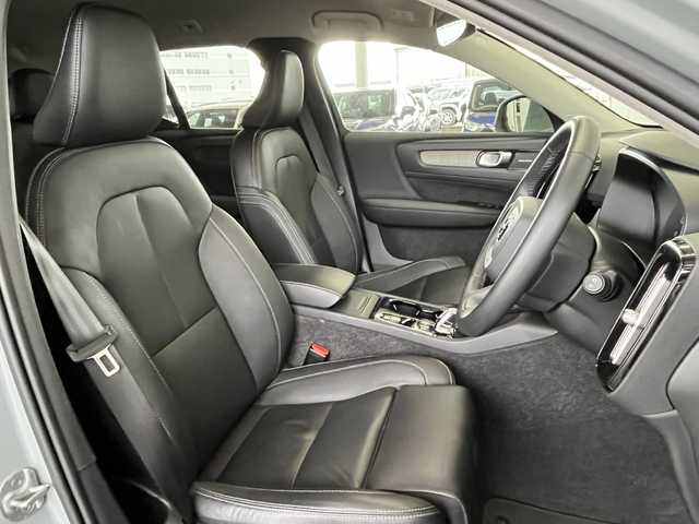 ボルボ ボルボ ＸＣ４０ アルティメット B4 AWD 山形県 2023(令5)年 1.5万km グレー 純正ＨＤＤナビ　/ＥＴＣ　/Ｂｌｕｅｔｏｏｔｈ／ＵＳＢ／ＡｐｐｌｅＣａｒｐｌａｙ　/運転席／助手席パワーシート　/全席シートヒーター　/レザーシート　/ルーフレール　/電動リアゲート　/オートライト　/コーナーセンサー/harman/kardonサウンドシステム