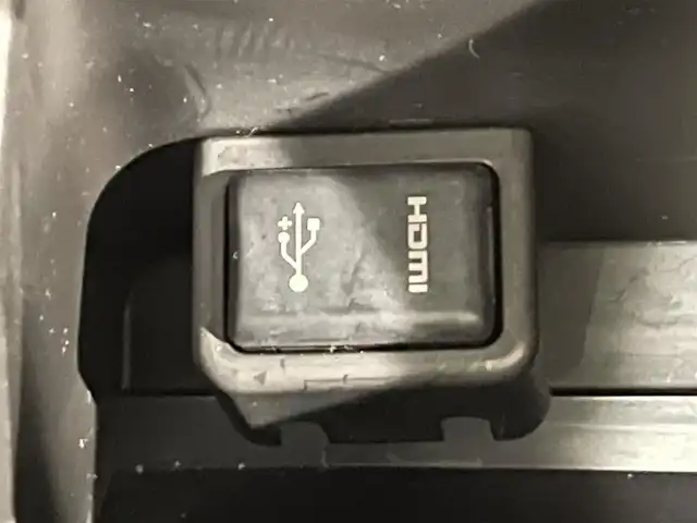 トヨタ シエンタ G 愛知県 2020(令2)年 2.8万km ブラックマイカ/センシュアルレッドマイカ 純正ナビ　/(Bluetooth/AM/FM/CD・DVD再生/フルセグTV/SD)/トヨタセーフティセンス　/　　-衝突軽減ブレーキ/　　-レーンキープアシスト　/　　-オートマチックハイビーム/両側パワースライドドア/ビルトインＥＴＣ　/バックカメラ　/ＵＳＢ/HDMI接続　/純正フロアマット　/ＬＥＤヘッドライト/クリアランスソナー/アイドリングストップ/プッシュスタート/　　-スマートキー