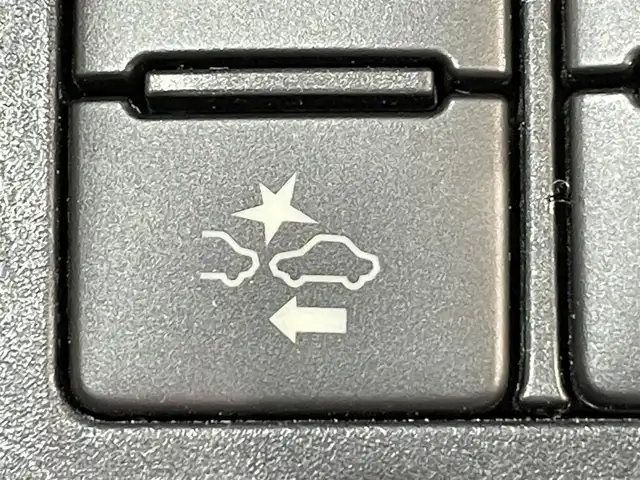 トヨタ シエンタ G 愛知県 2020(令2)年 2.8万km ブラックマイカ/センシュアルレッドマイカ 純正ナビ　/(Bluetooth/AM/FM/CD・DVD再生/フルセグTV/SD)/トヨタセーフティセンス　/　　-衝突軽減ブレーキ/　　-レーンキープアシスト　/　　-オートマチックハイビーム/両側パワースライドドア/ビルトインＥＴＣ　/バックカメラ　/ＵＳＢ/HDMI接続　/純正フロアマット　/ＬＥＤヘッドライト/クリアランスソナー/アイドリングストップ/プッシュスタート/　　-スマートキー