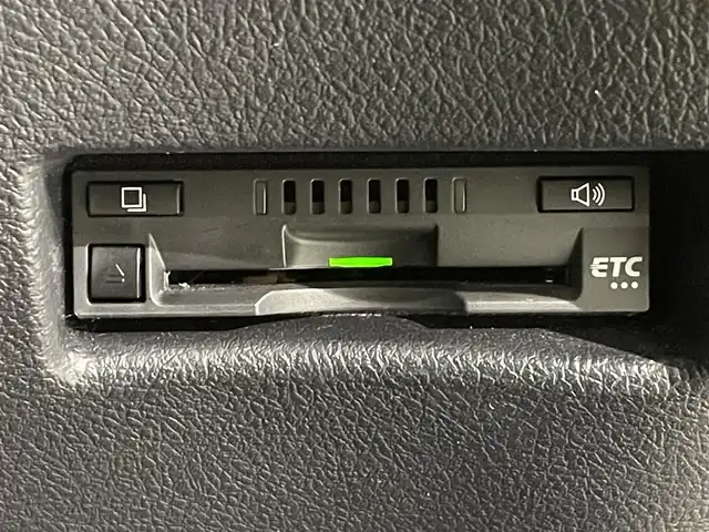 トヨタ シエンタ G 愛知県 2020(令2)年 2.8万km ブラックマイカ/センシュアルレッドマイカ 純正ナビ　/(Bluetooth/AM/FM/CD・DVD再生/フルセグTV/SD)/トヨタセーフティセンス　/　　-衝突軽減ブレーキ/　　-レーンキープアシスト　/　　-オートマチックハイビーム/両側パワースライドドア/ビルトインＥＴＣ　/バックカメラ　/ＵＳＢ/HDMI接続　/純正フロアマット　/ＬＥＤヘッドライト/クリアランスソナー/アイドリングストップ/プッシュスタート/　　-スマートキー