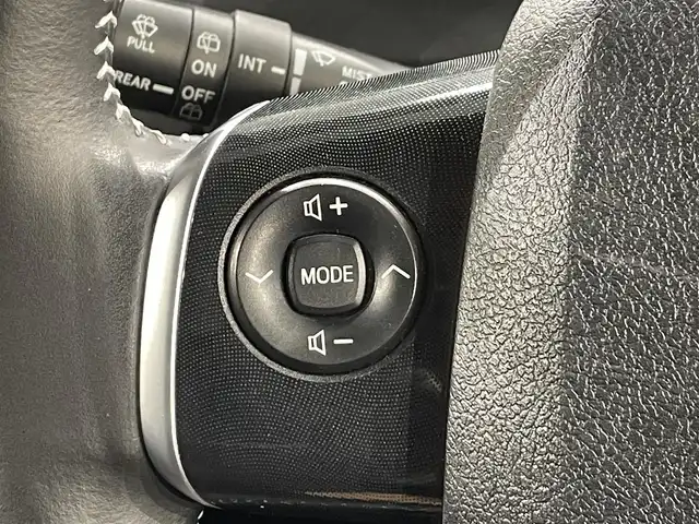 トヨタ シエンタ G 愛知県 2020(令2)年 2.8万km ブラックマイカ/センシュアルレッドマイカ 純正ナビ　/(Bluetooth/AM/FM/CD・DVD再生/フルセグTV/SD)/トヨタセーフティセンス　/　　-衝突軽減ブレーキ/　　-レーンキープアシスト　/　　-オートマチックハイビーム/両側パワースライドドア/ビルトインＥＴＣ　/バックカメラ　/ＵＳＢ/HDMI接続　/純正フロアマット　/ＬＥＤヘッドライト/クリアランスソナー/アイドリングストップ/プッシュスタート/　　-スマートキー