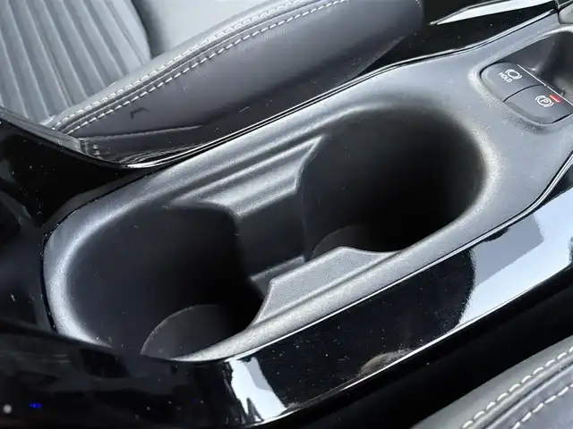 トヨタ カローラツーリング ハイブリッド ダブルバイビー 大分県 2020(令2)年 5.1万km スパークリングブラックパールクリスタルシャイン ・ナビ(BT/CD/DVD/USB/Miracast)/・バックカメラ/・フルセグテレビ/・プリクラッシュセーフティ/・ブラインドスポットモニター/・コーナーセンサー/・ブレーキホールド/・オートハイビーム/・ドライブモード/・純正アルミホイール/・スマートキー/・プッシュスタートボタン