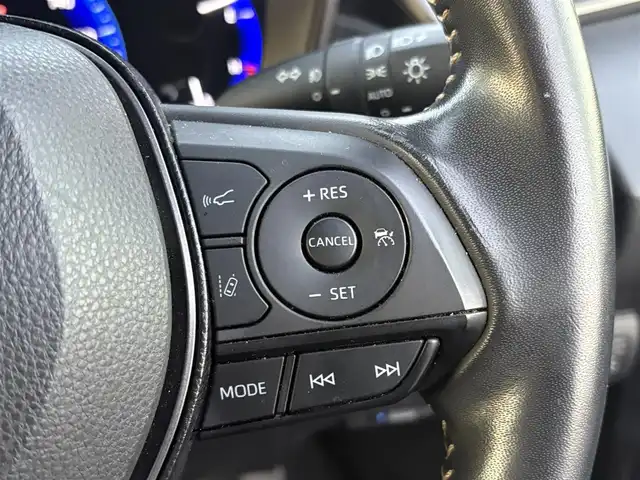 トヨタ カローラツーリング ハイブリッド ダブルバイビー 大分県 2020(令2)年 5.1万km スパークリングブラックパールクリスタルシャイン ・ナビ(BT/CD/DVD/USB/Miracast)/・バックカメラ/・フルセグテレビ/・プリクラッシュセーフティ/・ブラインドスポットモニター/・コーナーセンサー/・ブレーキホールド/・オートハイビーム/・ドライブモード/・純正アルミホイール/・スマートキー/・プッシュスタートボタン