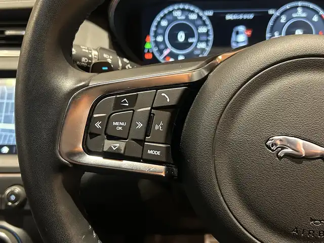 ジャガー Ｅペース R ダイナミックS 道央・札幌 2019(令1)年 4.9万km グレー シリコンシルバー/ドライブプロパック/　・ACC/　・ブラインドスポットアシスト/　・ハイスピードエマージェンシーブレーキ/インタラクティブドライバーディスプレイ/地上デジタルTV/シートヒーター/パワーテールゲート/純正メモリナビ/360°カメラ/本革シート/10Wayパワーシート/LEDヘッドライト