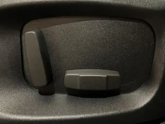 ジャガー Ｅペース R ダイナミックS 道央・札幌 2019(令1)年 4.9万km グレー シリコンシルバー/ドライブプロパック/　・ACC/　・ブラインドスポットアシスト/　・ハイスピードエマージェンシーブレーキ/インタラクティブドライバーディスプレイ/地上デジタルTV/シートヒーター/パワーテールゲート/純正メモリナビ/360°カメラ/本革シート/10Wayパワーシート/LEDヘッドライト