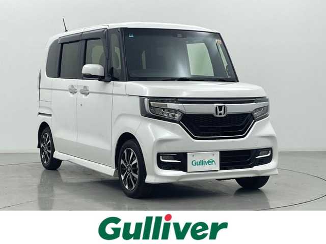 ホンダ Ｎ ＢＯＸ カスタム G L ホンダセンシング 熊本県 2020(令2)年 1.9万km プラチナホワイトパール 禁煙車　/社外ナビCN-RA06D（ＣＤ・ＤＶＤ・フルセグ・ＢＴ・ＳＤ・ｉｐｏｄ・ＵＳＢ）/バックカメラ　/社外前後ドライブレコーダー（DRY-TW８５００）　/ビルトインＥＴＣ　/片側パワースライドドア　/レーダークルーズコントロール/衝突軽減ブレーキ/レーンキープアシスト/アイドリングストップ/横滑り防止/純正フロアマット/純正１４インチAW/オートライト/LEDヘッドライト/フォグライト/スマートキー/プッシュスタート/スペアキー1本/保証書/取扱説明書