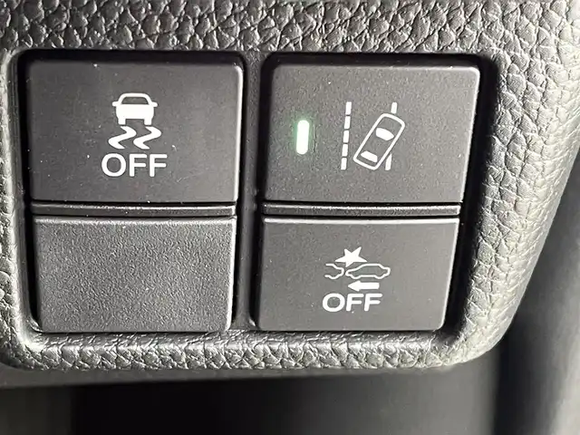 ホンダ Ｎ ＢＯＸ カスタム G L ホンダセンシング 熊本県 2020(令2)年 1.9万km プラチナホワイトパール 禁煙車　/社外ナビCN-RA06D（ＣＤ・ＤＶＤ・フルセグ・ＢＴ・ＳＤ・ｉｐｏｄ・ＵＳＢ）/バックカメラ　/社外前後ドライブレコーダー（DRY-TW８５００）　/ビルトインＥＴＣ　/片側パワースライドドア　/レーダークルーズコントロール/衝突軽減ブレーキ/レーンキープアシスト/アイドリングストップ/横滑り防止/純正フロアマット/純正１４インチAW/オートライト/LEDヘッドライト/フォグライト/スマートキー/プッシュスタート/スペアキー1本/保証書/取扱説明書