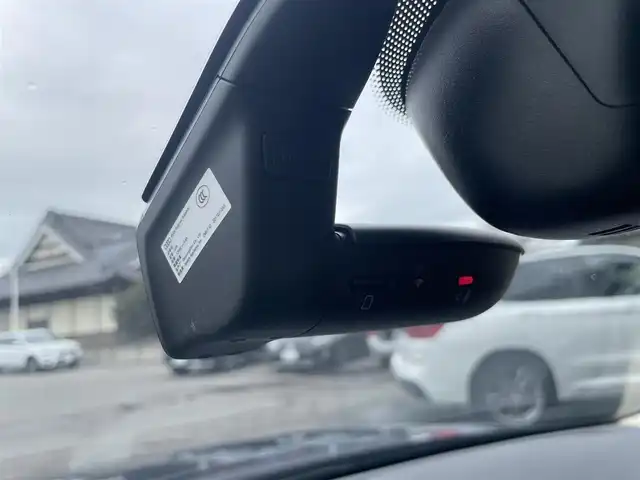 アウディ Ａ４ アバント 45TSFIクワトロアドバンスド 栃木県 2021(令3)年 4万km 紺 ブラックスタイリングパッケージ/├ブラックドアミラー/├ブラックドアモール/└ブラックルーフレール/ラグジュアリーパッケージ/├白革シート/├運転席メモリー機能/└マルチカラーアンビエントライティング/コンフォートパッケージ/├マトリクスLEDヘッドライト/├パークアシスト/├サラウンドビューカメラ/├ワイヤレスチャージング/└USB電源後席/シートヒーター後席+ステアヒーター/パノラマサンルーフ/Bang&Olufen/アドバンストキー/パーキングエイド/MMIナビ/パワーバックドア/パワーシート/全席シートヒーター/バーチャルコックピットプラス/3ZONEエアコン/ACC/アクティブレーンアシスト/サイドアシスト