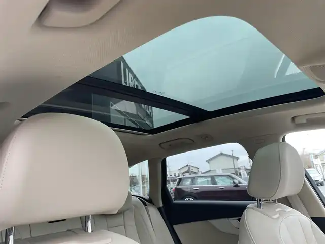 アウディ Ａ４ アバント 45TSFIクワトロアドバンスド 栃木県 2021(令3)年 4万km 紺 ブラックスタイリングパッケージ/├ブラックドアミラー/├ブラックドアモール/└ブラックルーフレール/ラグジュアリーパッケージ/├白革シート/├運転席メモリー機能/└マルチカラーアンビエントライティング/コンフォートパッケージ/├マトリクスLEDヘッドライト/├パークアシスト/├サラウンドビューカメラ/├ワイヤレスチャージング/└USB電源後席/シートヒーター後席+ステアヒーター/パノラマサンルーフ/Bang&Olufen/アドバンストキー/パーキングエイド/MMIナビ/パワーバックドア/パワーシート/全席シートヒーター/バーチャルコックピットプラス/3ZONEエアコン/ACC/アクティブレーンアシスト/サイドアシスト