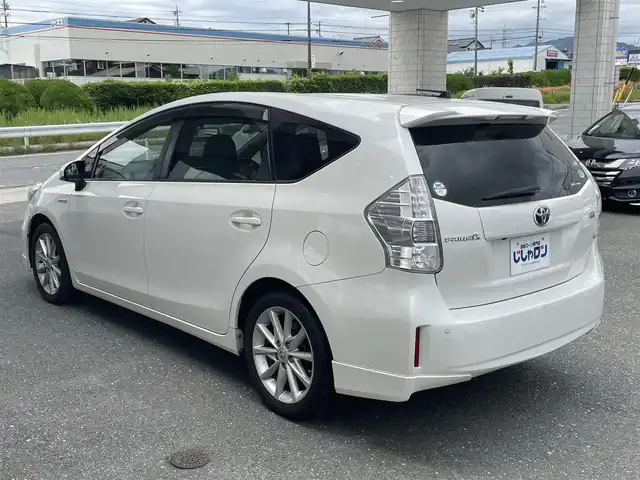 トヨタ プリウス α S ツーリングセレクション 愛知県 2013(平25)年 9.7万km ホワイトパールクリスタルシャイン (株)IDOMが運営する【じしゃロン豊川店】の自社ローン専用車両になります。こちらは現金またはオートローンご利用時の価格です。自社ローンご希望の方は別途その旨お申付け下さい/純正ナビ/（フルセグTV・Bluetooth・FM・AM）/バックカメラ/純正ビルトインETC/ヘッドライトウォッシャー/ドライブレコーダー/プッシュスタート/純正フロアマット/スペアスマートキー1本/保証書/取扱説明書