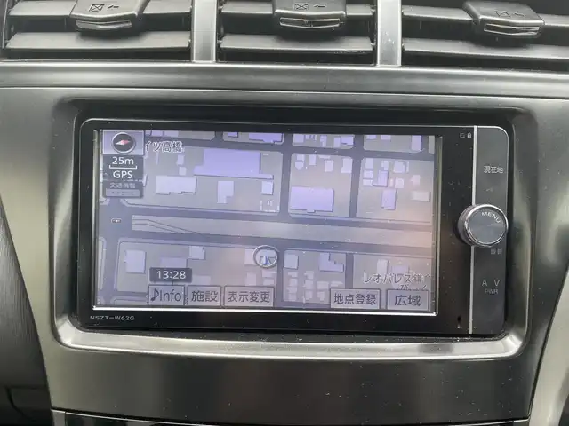 トヨタ プリウス α S ツーリングセレクション 愛知県 2013(平25)年 9.7万km ホワイトパールクリスタルシャイン (株)IDOMが運営する【じしゃロン豊川店】の自社ローン専用車両になります。こちらは現金またはオートローンご利用時の価格です。自社ローンご希望の方は別途その旨お申付け下さい/純正ナビ/（フルセグTV・Bluetooth・FM・AM）/バックカメラ/純正ビルトインETC/ヘッドライトウォッシャー/ドライブレコーダー/プッシュスタート/純正フロアマット/スペアスマートキー1本/保証書/取扱説明書