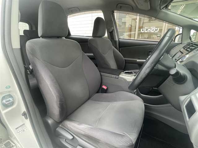 トヨタ プリウス α S ツーリングセレクション 愛知県 2013(平25)年 9.7万km ホワイトパールクリスタルシャイン (株)IDOMが運営する【じしゃロン豊川店】の自社ローン専用車両になります。こちらは現金またはオートローンご利用時の価格です。自社ローンご希望の方は別途その旨お申付け下さい/純正ナビ/（フルセグTV・Bluetooth・FM・AM）/バックカメラ/純正ビルトインETC/ヘッドライトウォッシャー/ドライブレコーダー/プッシュスタート/純正フロアマット/スペアスマートキー1本/保証書/取扱説明書