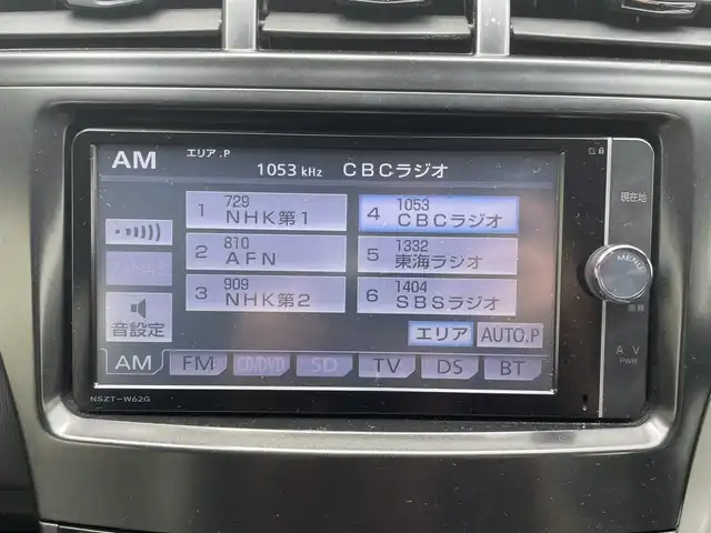 トヨタ プリウス α S ツーリングセレクション 愛知県 2013(平25)年 9.7万km ホワイトパールクリスタルシャイン (株)IDOMが運営する【じしゃロン豊川店】の自社ローン専用車両になります。こちらは現金またはオートローンご利用時の価格です。自社ローンご希望の方は別途その旨お申付け下さい/純正ナビ/（フルセグTV・Bluetooth・FM・AM）/バックカメラ/純正ビルトインETC/ヘッドライトウォッシャー/ドライブレコーダー/プッシュスタート/純正フロアマット/スペアスマートキー1本/保証書/取扱説明書