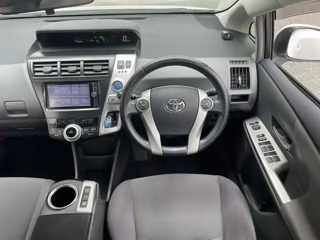トヨタ プリウス α S ツーリングセレクション 愛知県 2013(平25)年 9.7万km ホワイトパールクリスタルシャイン (株)IDOMが運営する【じしゃロン豊川店】の自社ローン専用車両になります。こちらは現金またはオートローンご利用時の価格です。自社ローンご希望の方は別途その旨お申付け下さい/純正ナビ/（フルセグTV・Bluetooth・FM・AM）/バックカメラ/純正ビルトインETC/ヘッドライトウォッシャー/ドライブレコーダー/プッシュスタート/純正フロアマット/スペアスマートキー1本/保証書/取扱説明書
