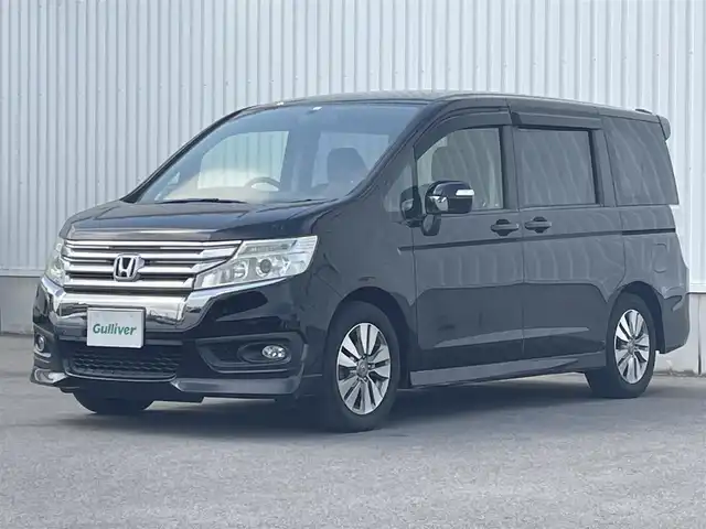 ホンダ ステップワゴン スパーダ パワーエディション 愛媛県 2013(平25)年 6万km プレミアムスパークルブラックパール 純正ナビ/（CD/DVD/AUX）/バックカメラ/ビルトインETC/両側パワースライドドア/キセノンヘッドライト/フォグランプ/オートライト/ステアリングスイッチ/パドルシフト/リモコンキー/純正16インチアルミホイール