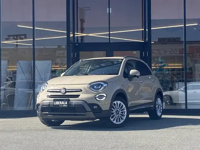 フィアット ５００Ｘ クロス 福岡県 2020(令2)年 2万km ベージュ ・アクティブクルーズコントロール/・USB/Bluetooth/・バックカメラ/・黒革シート/シートヒーター/・社外前後ドライブレコーダー/・社外ETC/・純正17AW/・プッシュスタート/・アイドリングストップ/・スマートキー/・パワーシート/・オートライト/・LEDライト