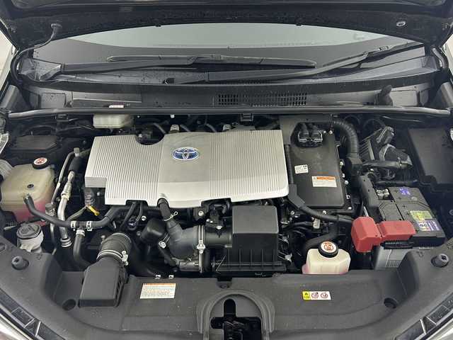 トヨタ プリウス S 愛知県 2019(令1)年 4.2万km アティチュードブラックマイカ 社外ナビ(AVN-RB7)/ＣＤ/ＤＶＤ/Ｂｌｕｅｔｏｏｔｈ　/バックカメラ　/レーダークルーズコントロール　/レーンキープアシスト　/衝突軽減ブレーキ　/ビルトインＥＴＣ　/ＬＥＤヘッドライト　/フォグランプ　/オートハイビーム
