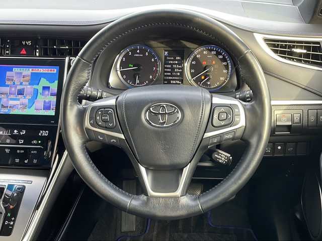 トヨタ ハリアー プログレス メタル&レザーPスタイルブルーイッシュ 青森県 2018(平30)年 5.6万km スパークリングブラックパールクリスタルシャイン 4WD/ワンオーナー/9.2インチTコネクトSDナビ・フルセグTV/CD・DVD・Bluetooth・SD/JBLプレミアムサウンド/パノラミックビューモニター/黒×青ナッパレザーシート/前席パワーシート/前席エアシート・ヒーター/パワーバックドア/セーフティセンス/プリクラッシュセーフティ/レーダークルーズコントロール/レーンディパーチャーアラート/アダプティブハイビーム/電光スカッフプレート/前後ドライブレコーダー/ビルトインETC2.0/LEDヘッドライト/LEDフォグランプ/専用18インチアルミ
