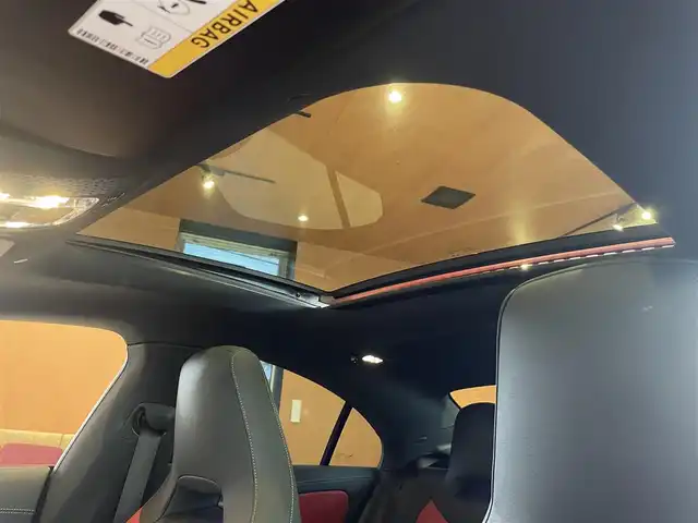 メルセデス・ベンツ ＣＬＡ２５０ 4MATIC AMGライン 道央・札幌 2019(令1)年 1.1万km ジュピターレッド AMGライン/　・AMGスタイリングパッケージ/　・18インチAMG5スポークAW/　・マルチビームLEDヘッドライト/　・アダプティブハイビームアシストプラス/　・アンビエントライト/レーダーセーフティパッケージ/AMGレザーエクスクルーシブパッケージ/　・本革シート/　・アルミニウムインテリアトリム/パノラミックスライディングルーフ/アドバンスドパッケージ/　・360°カメラ/　・ヘッドアップディスプレイ/　・アドバンスドサウンドシステム/ナビゲーションパッケージ