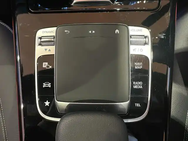 メルセデス・ベンツ ＣＬＡ２５０ 4MATIC AMGライン 道央・札幌 2019(令1)年 1.1万km ジュピターレッド AMGライン/　・AMGスタイリングパッケージ/　・18インチAMG5スポークAW/　・マルチビームLEDヘッドライト/　・アダプティブハイビームアシストプラス/　・アンビエントライト/レーダーセーフティパッケージ/AMGレザーエクスクルーシブパッケージ/　・本革シート/　・アルミニウムインテリアトリム/パノラミックスライディングルーフ/アドバンスドパッケージ/　・360°カメラ/　・ヘッドアップディスプレイ/　・アドバンスドサウンドシステム/ナビゲーションパッケージ